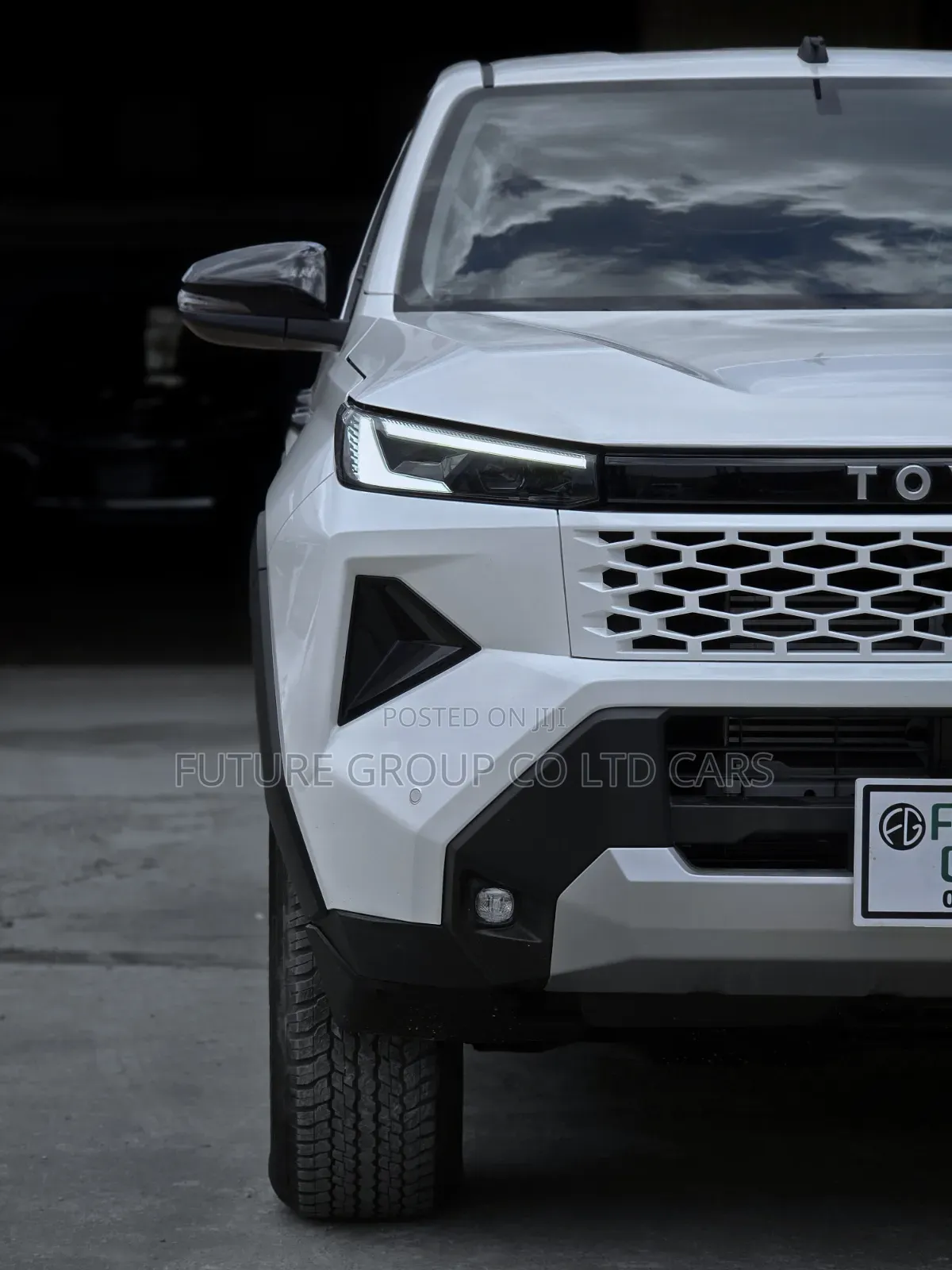 New Toyota Hilux 2026 White