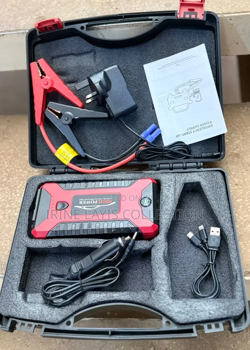 High Power 600A Car Jump Starter Power Bank Kit in a Black Hard Case.