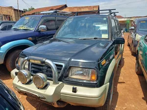 Suzuki Escudo 1996 Black