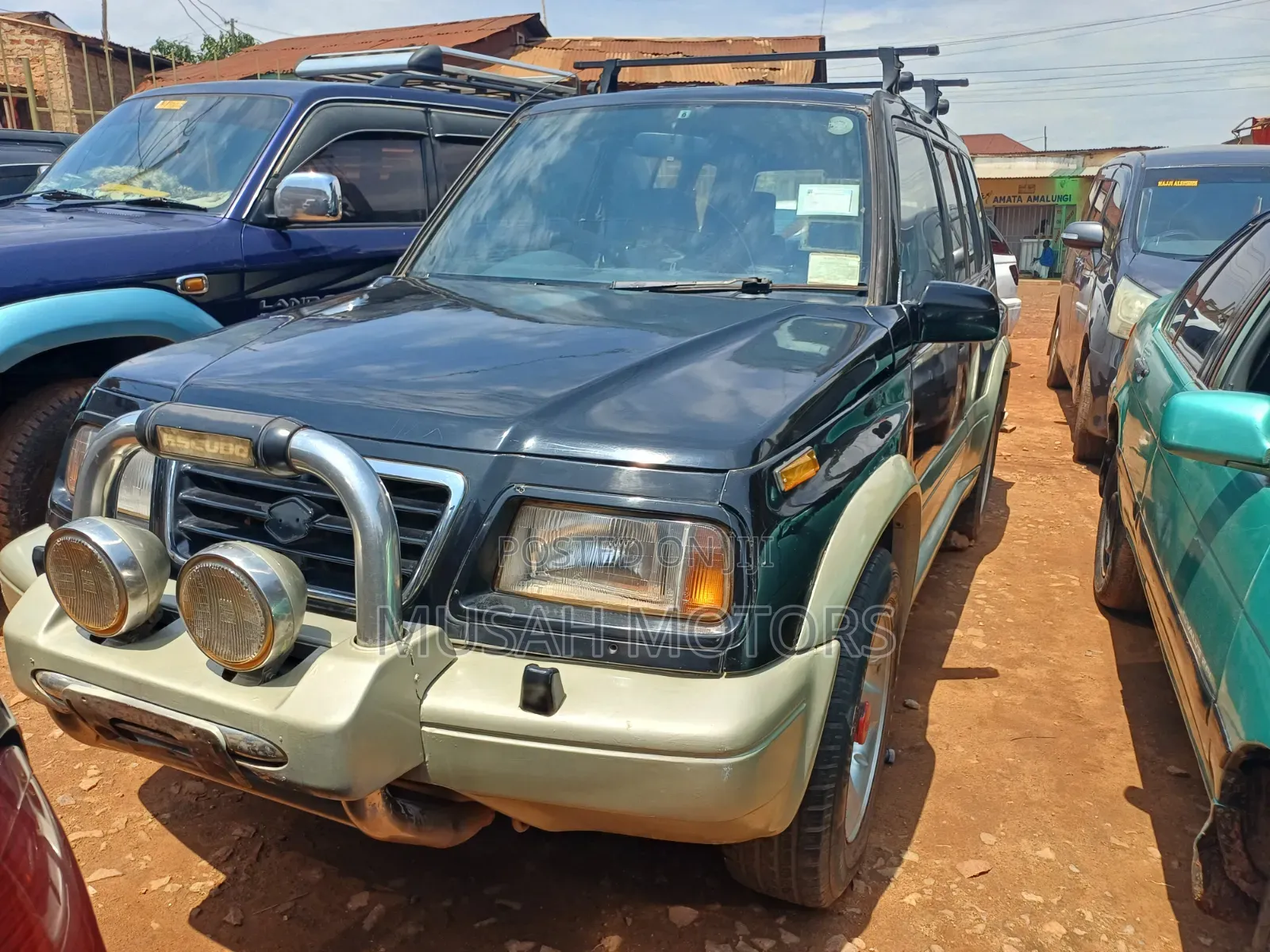 Suzuki Escudo 1996 Black