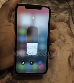 Apple iPhone XR 64 GB Yellow