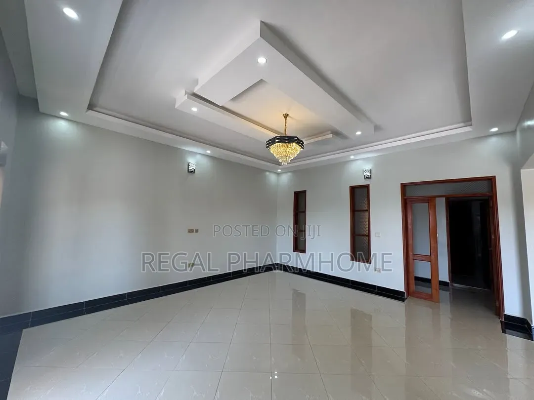 4bdrm Bungalow in Kira Sonde, Central Division for sale