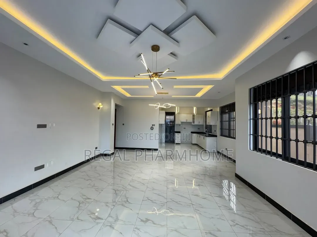 4bdrm Bungalow in Kira, Central Division for sale