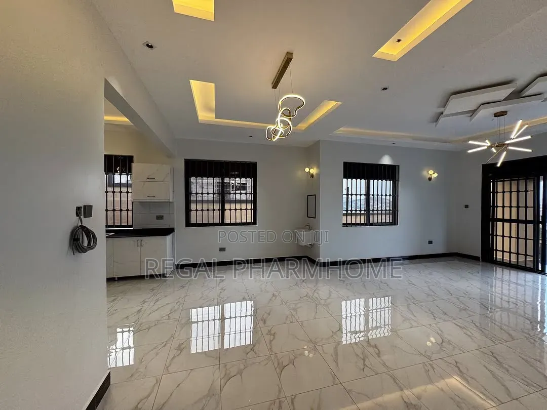 4bdrm Bungalow in Kira, Central Division for sale