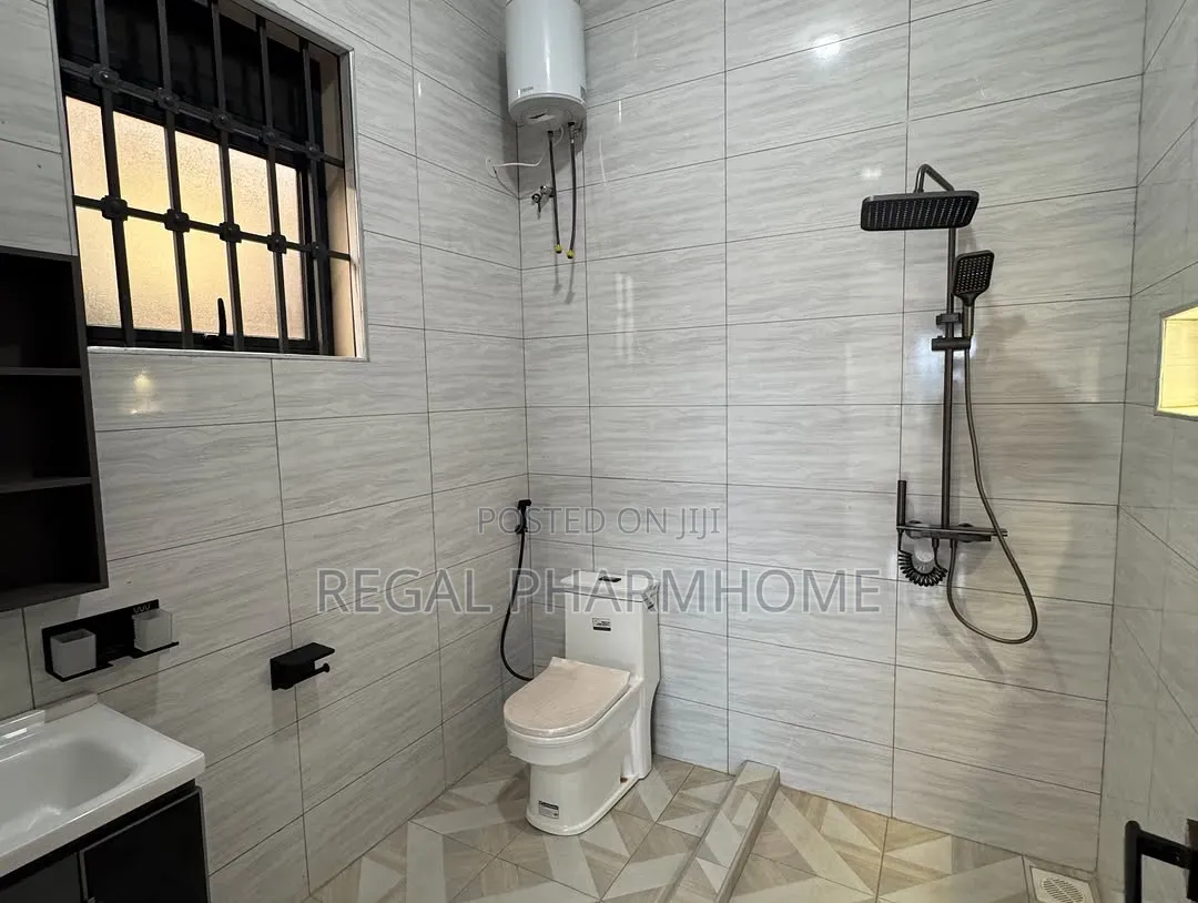 4bdrm Bungalow in Kira, Central Division for sale
