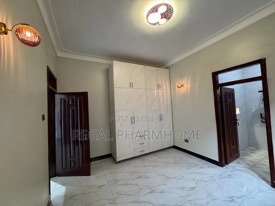 4bdrm Bungalow in Kira, Central Division for sale