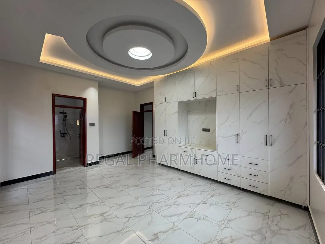 4bdrm Bungalow in Kira, Central Division for sale