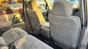 Toyota Noah 2010 White
