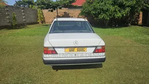 Mercedes-Benz W124 1986 White