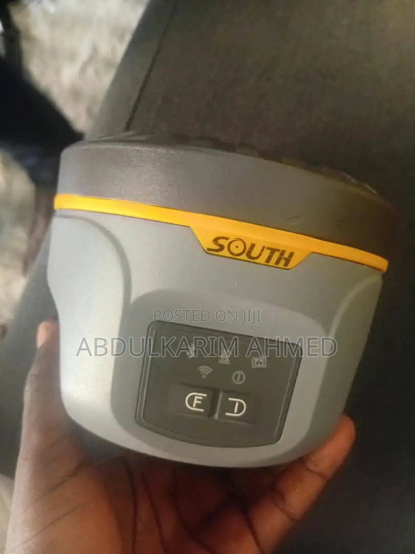 South Galaxy G1 Plus RTK GNSS Receiver (A High-Precision Satellit