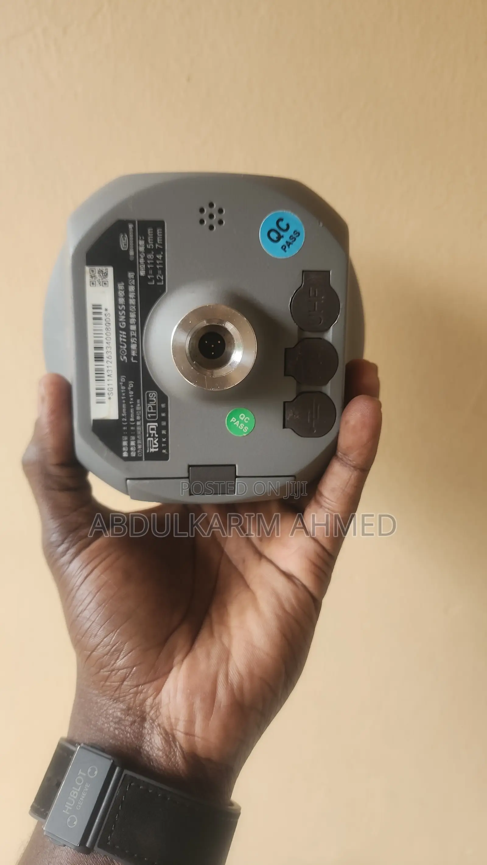 South Galaxy G1 Plus RTK GNSS Receiver (A High-Precision Satellit