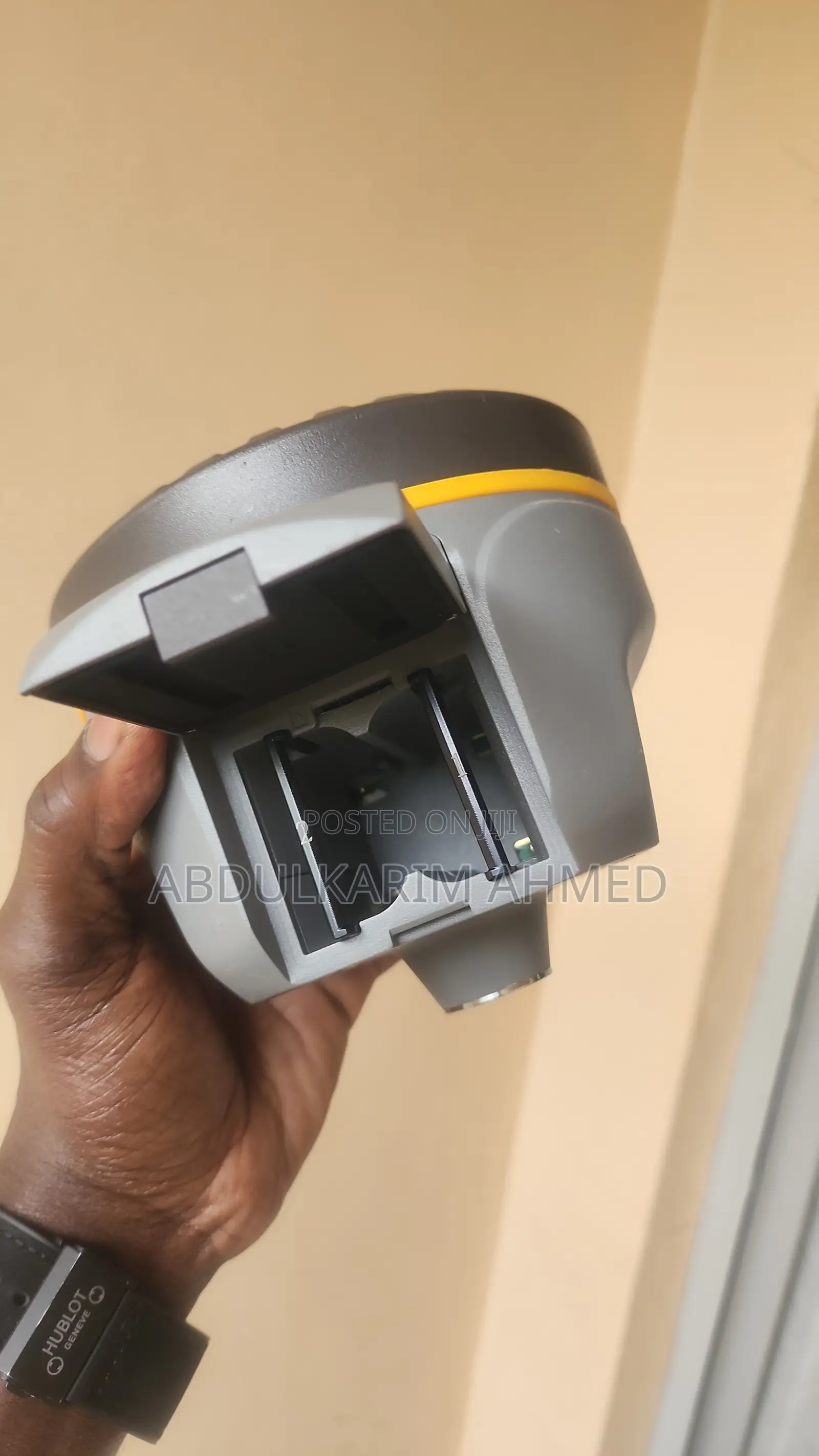 South Galaxy G1 Plus RTK GNSS Receiver (A High-Precision Satellit