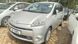 Toyota Passo Sette 2011 Silver
