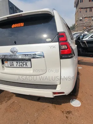 Toyota Land Cruiser Prado 2016 White