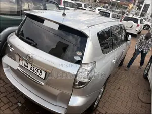 Toyota Vanguard 2009 Silver