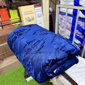 Jacquard Duvet Set.
