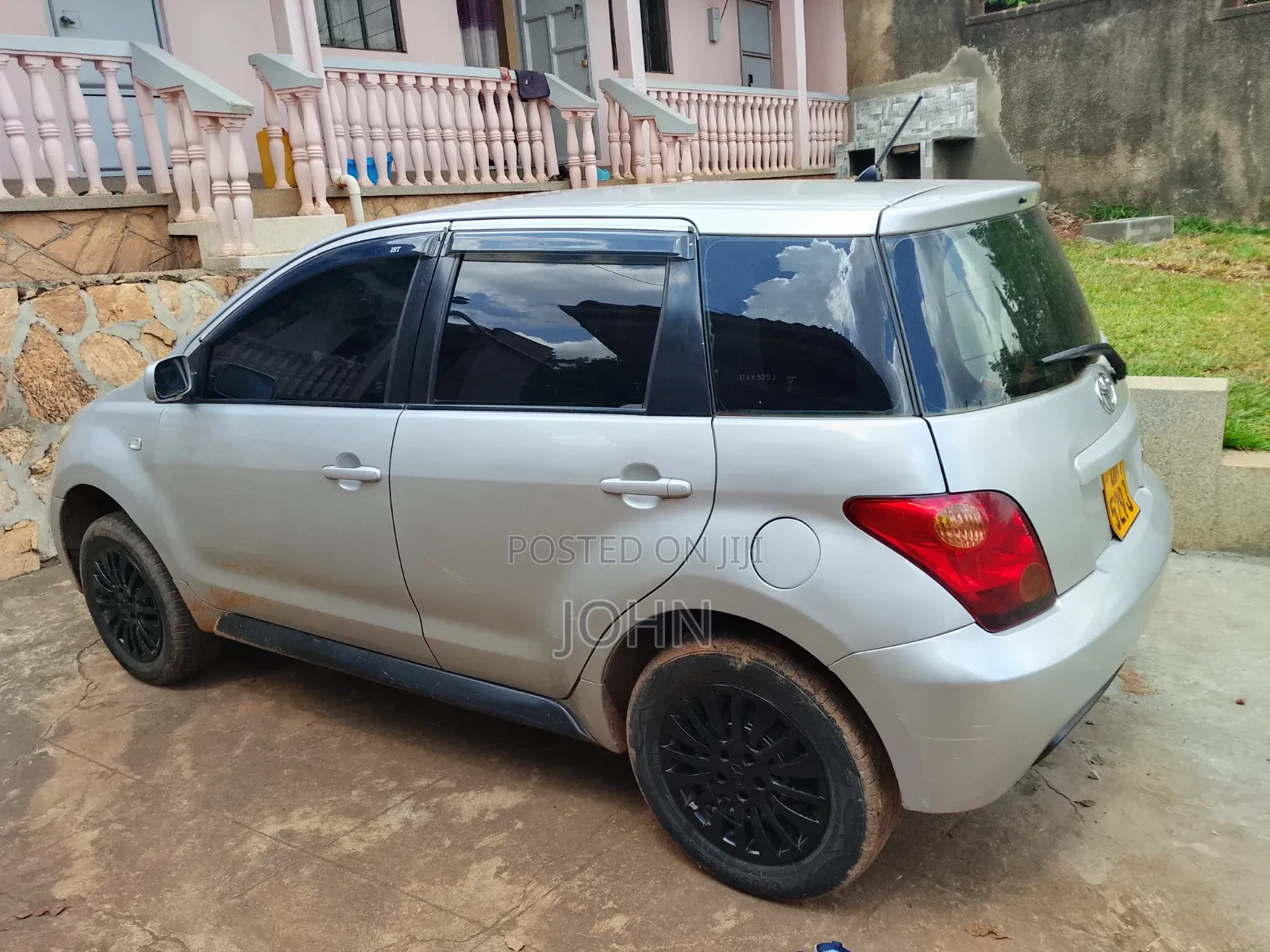 Toyota IST 2002 Silver