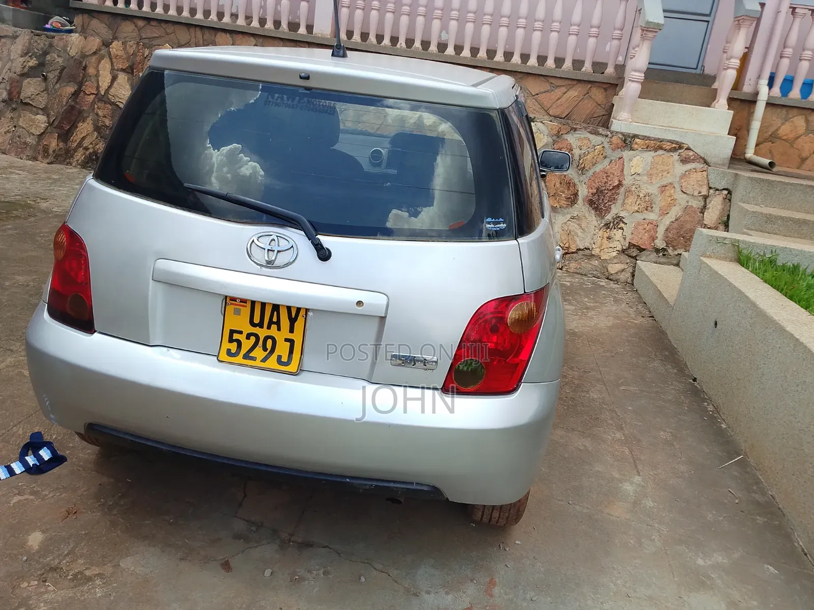 Toyota IST 2002 Silver