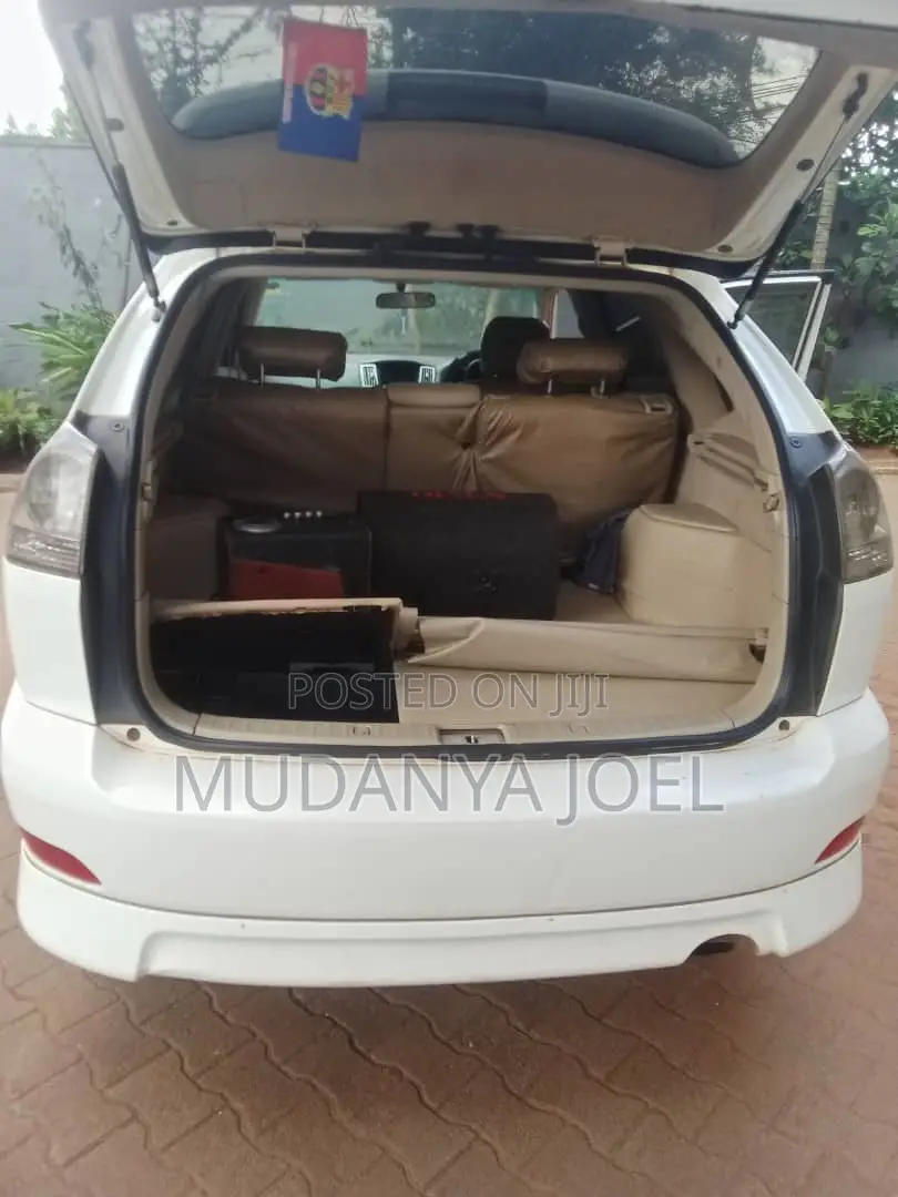 Toyota Harrier 2.4 2006 White