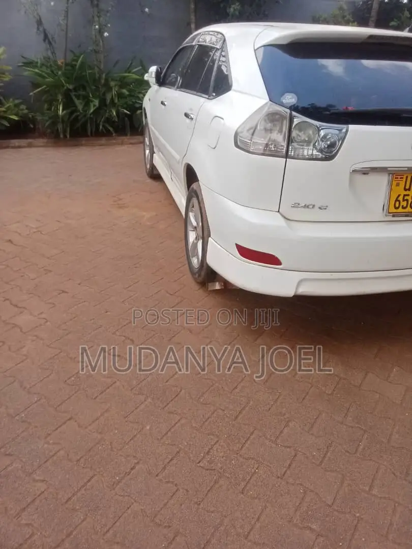 Toyota Harrier 2.4 2006 White