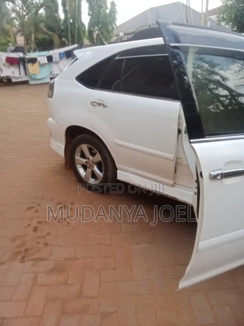 Toyota Harrier 2.4 2006 White