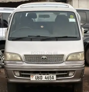 Toyota HiAce 2002 Silver