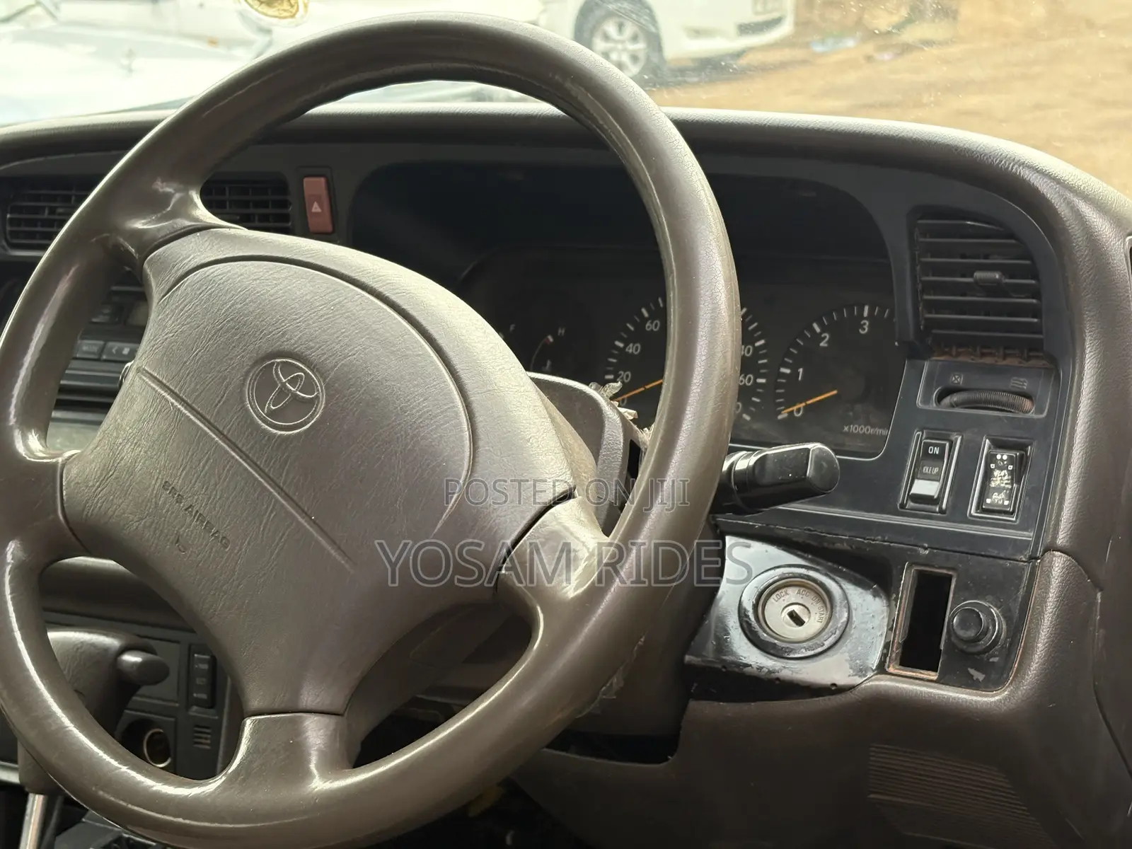 Toyota HiAce 2002 Silver