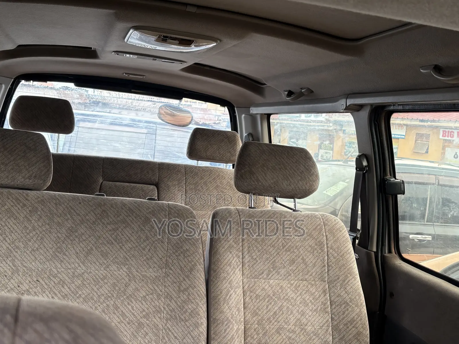 Toyota HiAce 2002 Silver