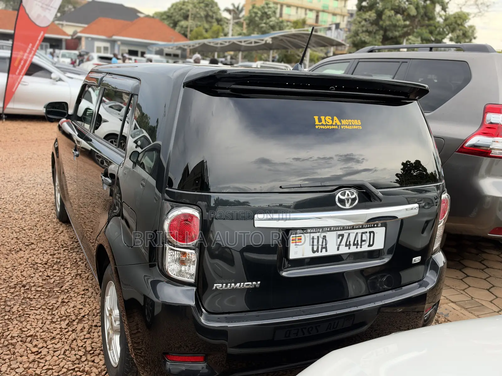 Toyota Corolla Rumion 2011 Black