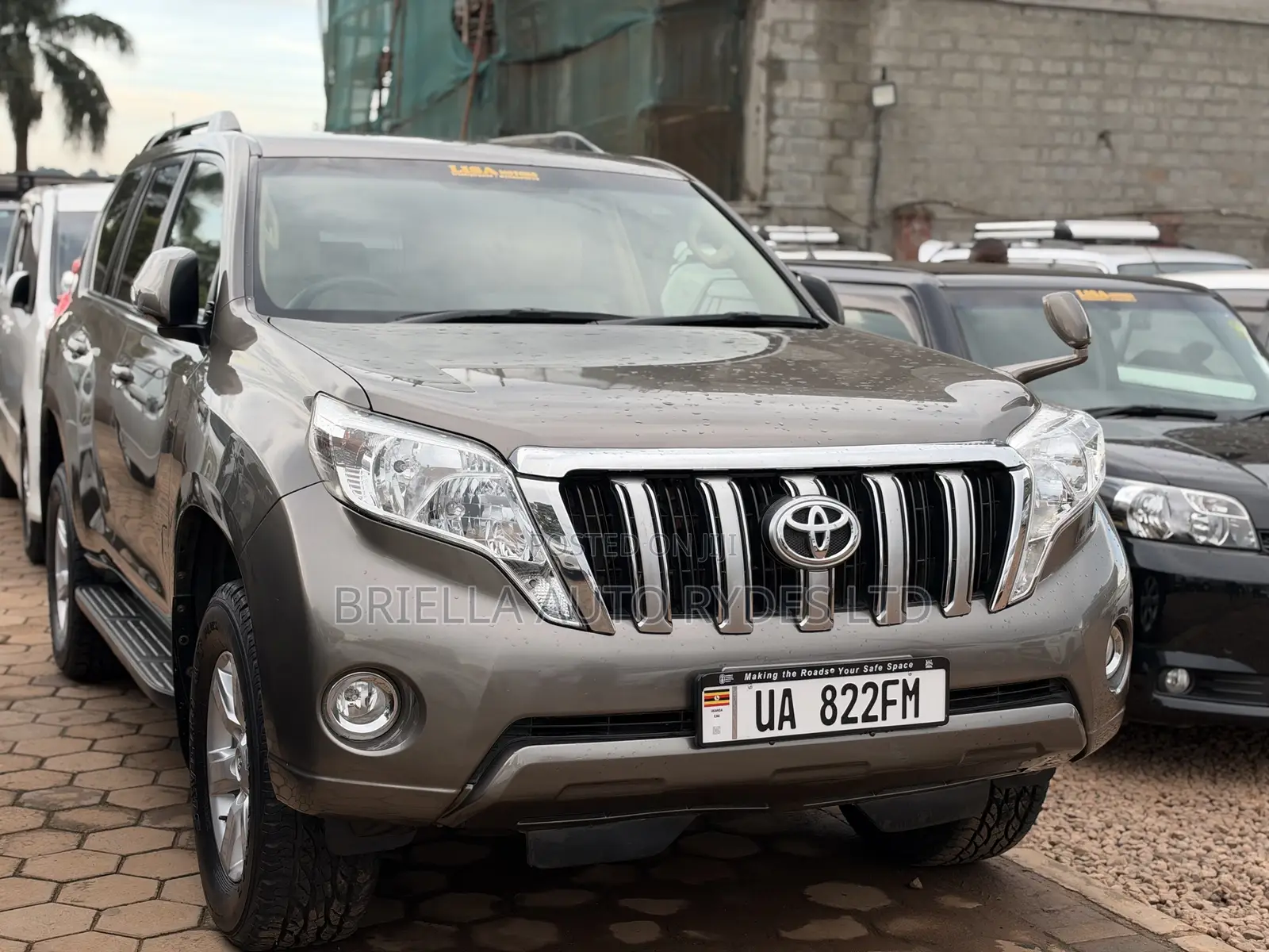 Toyota Land Cruiser Prado 2016 Gray