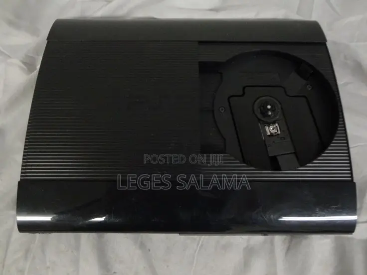 Play Station 3 Super Slim