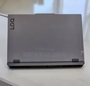 New Laptop Lenovo LOQ 15IRH8 12GB Intel Core i5 SSD 512GB
