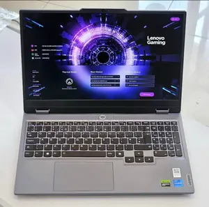 New Laptop Lenovo LOQ 15IRH8 12GB Intel Core i5 SSD 512GB
