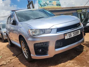 Mitsubishi Outlander 2010 Silver