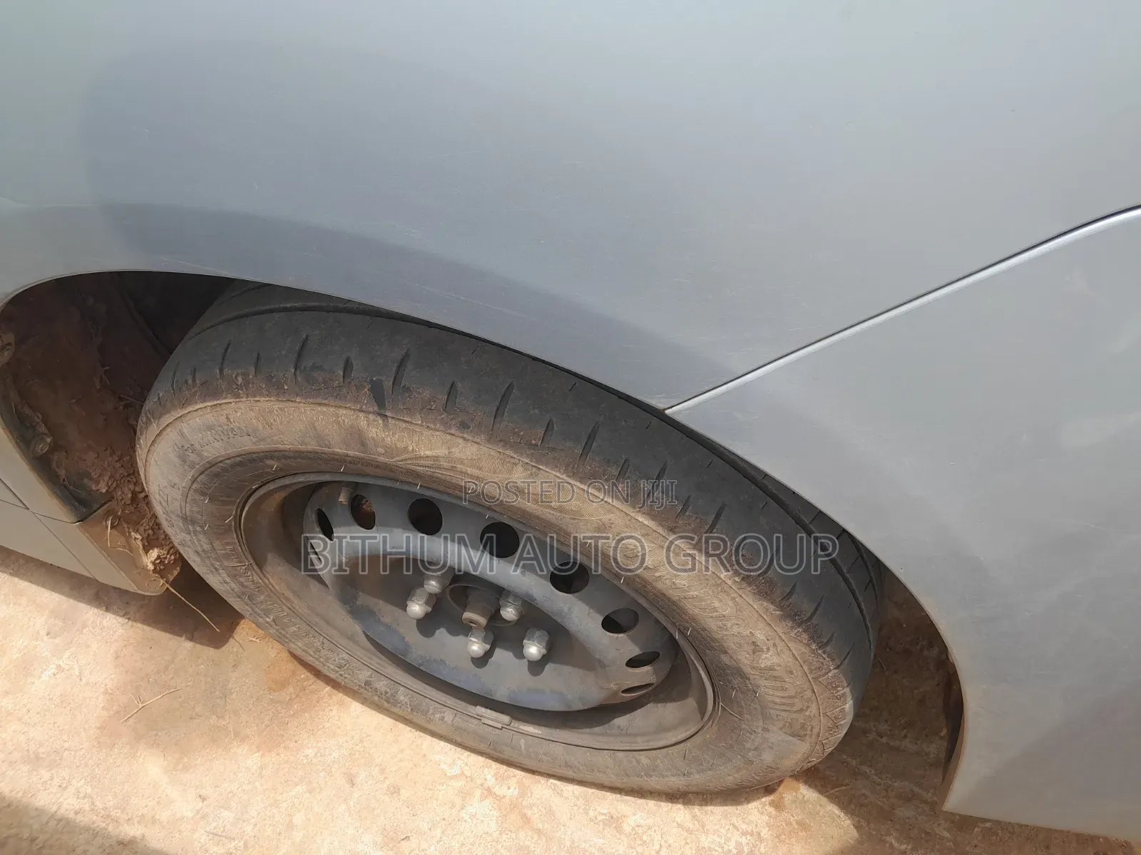 Toyota Voxy V 2WD 7-Seater 2012 Silver