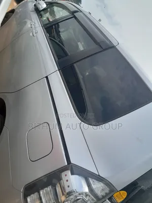 Toyota Voxy V 2WD 7-Seater 2012 Silver