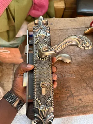 Hand Door Locker
