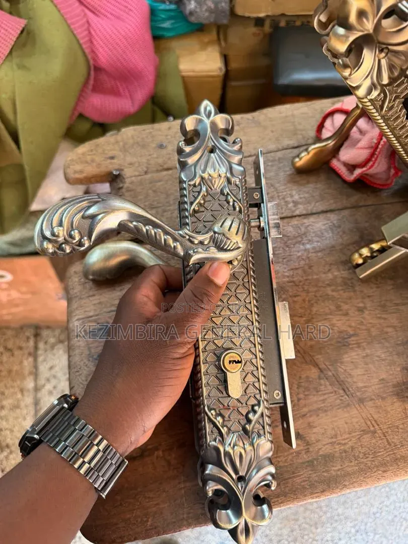 Hand Door Locker