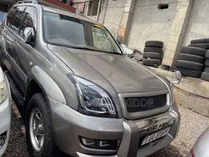Toyota Land Cruiser Prado 2009 Gray