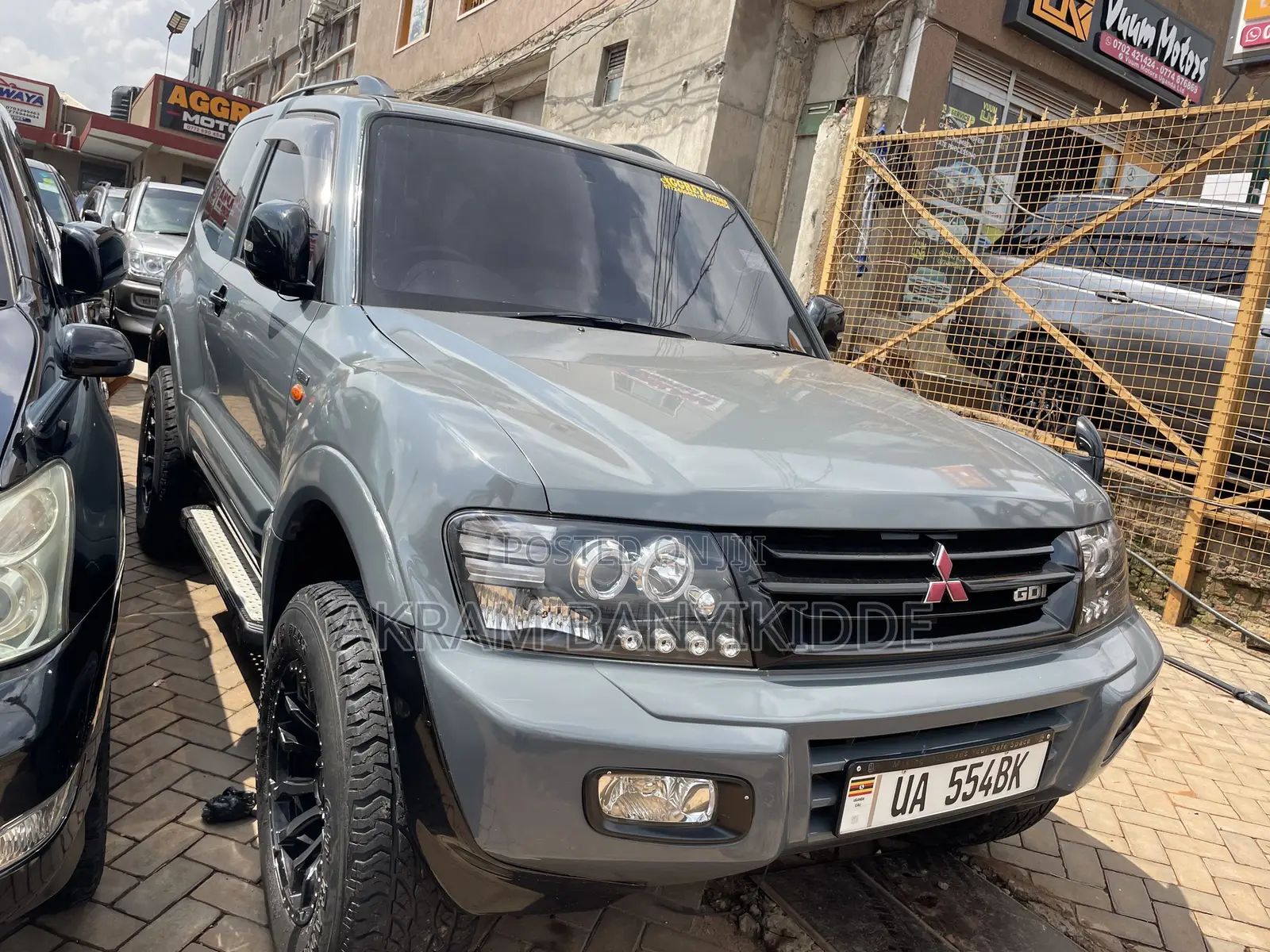 Mitsubishi Pajero 2009 Gray