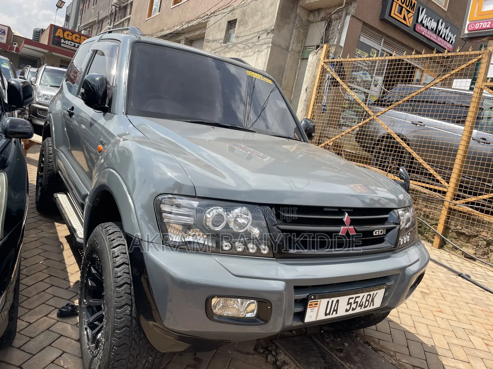 Mitsubishi Pajero 2009 Gray
