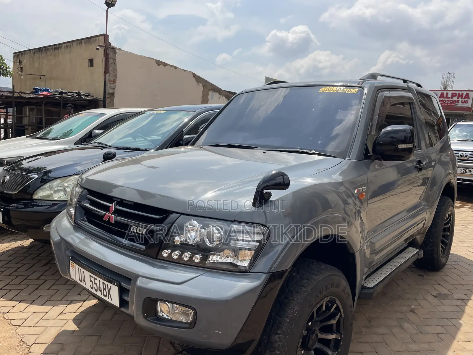Mitsubishi Pajero 2009 Gray