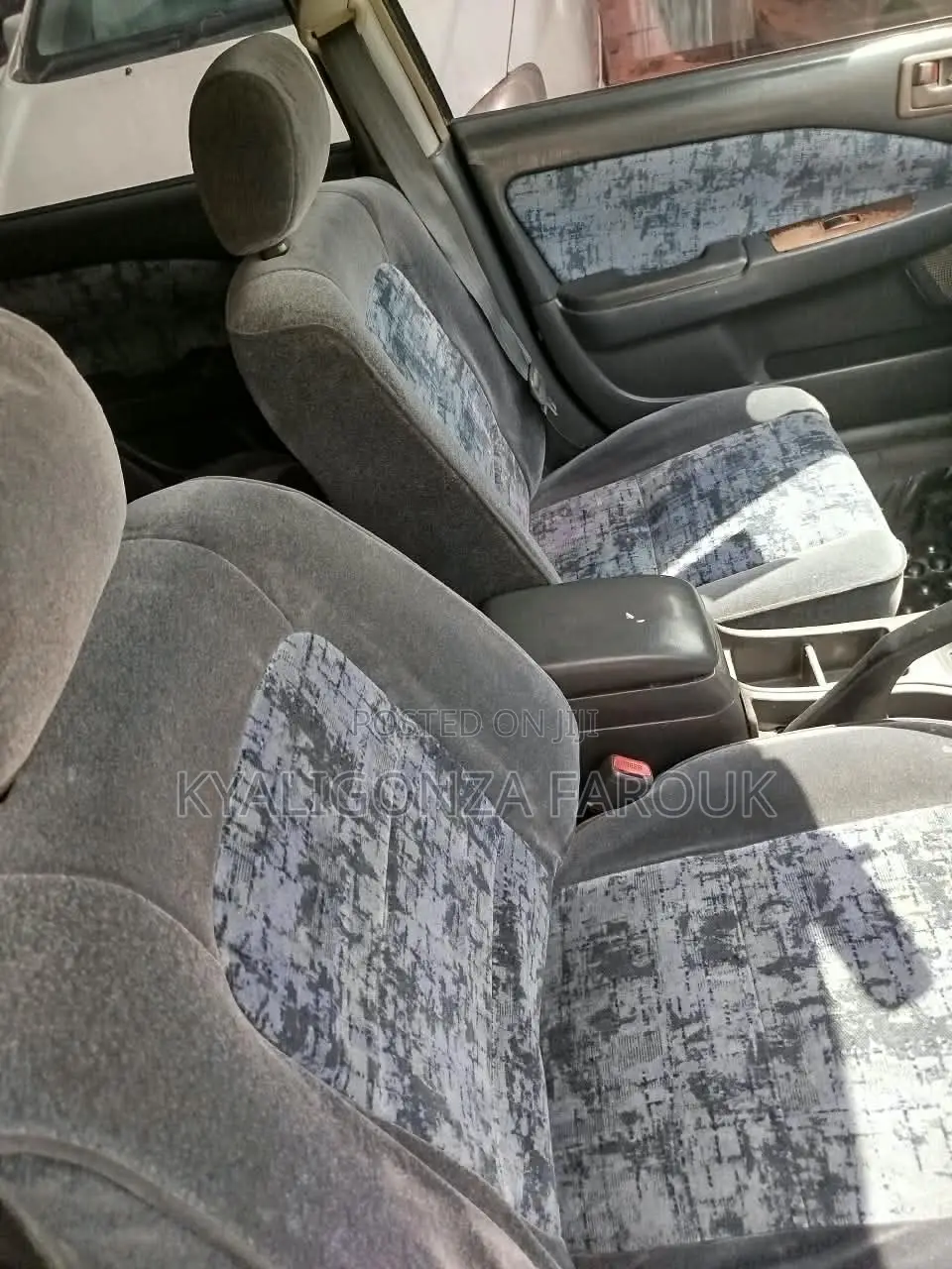 Toyota Premio 2021 Silver