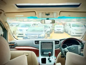 Toyota Alphard 2.4 Petrol AWD 2011 White