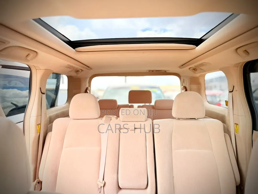 Toyota Alphard 2.4 Petrol AWD 2011 White