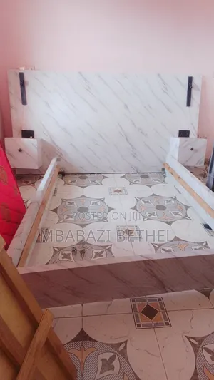 Used 5by6 Luxury Bed With Two Side Drawers Attached Available for Sale