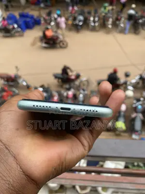 Apple iPhone 11 128 GB Green
