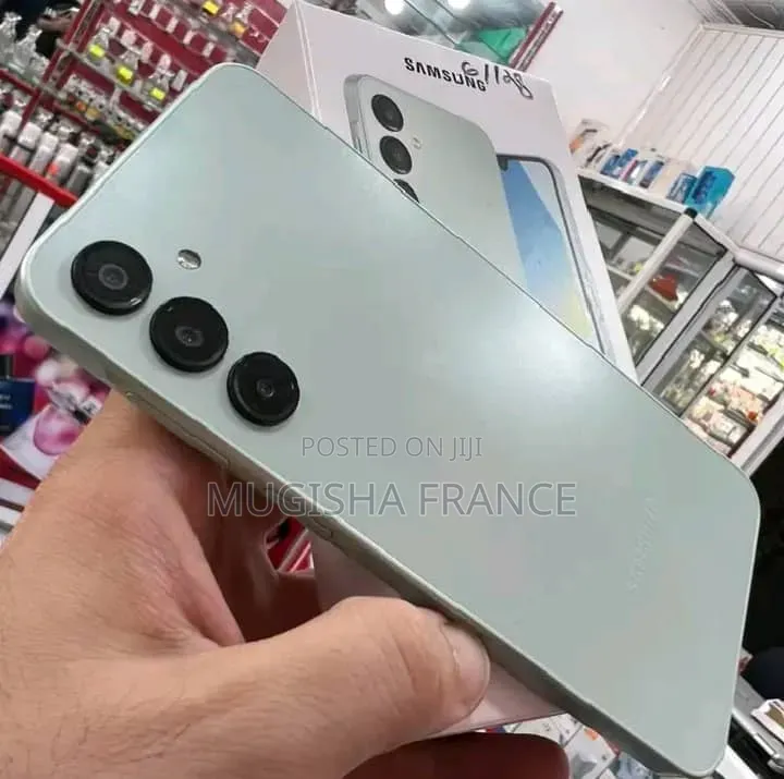 New Samsung Galaxy A16 5G 256 GB Green