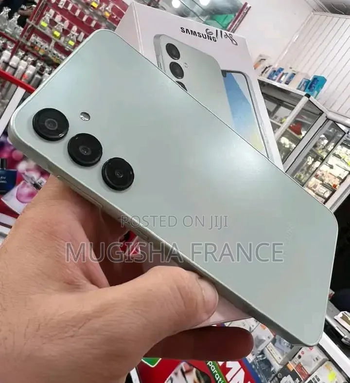 New Samsung Galaxy A16 5G 256 GB Green