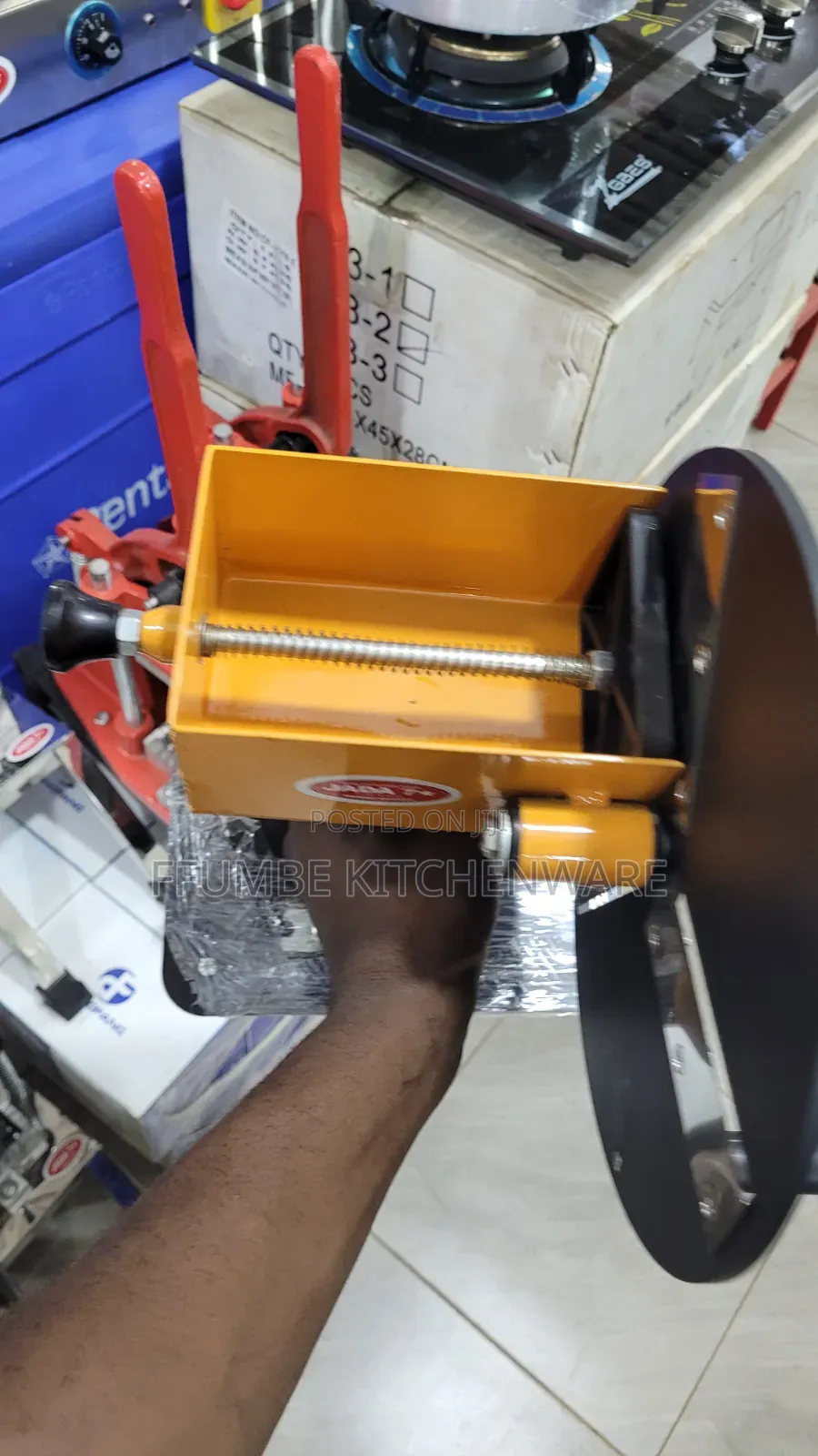 Vegetable Slicer or Cutter